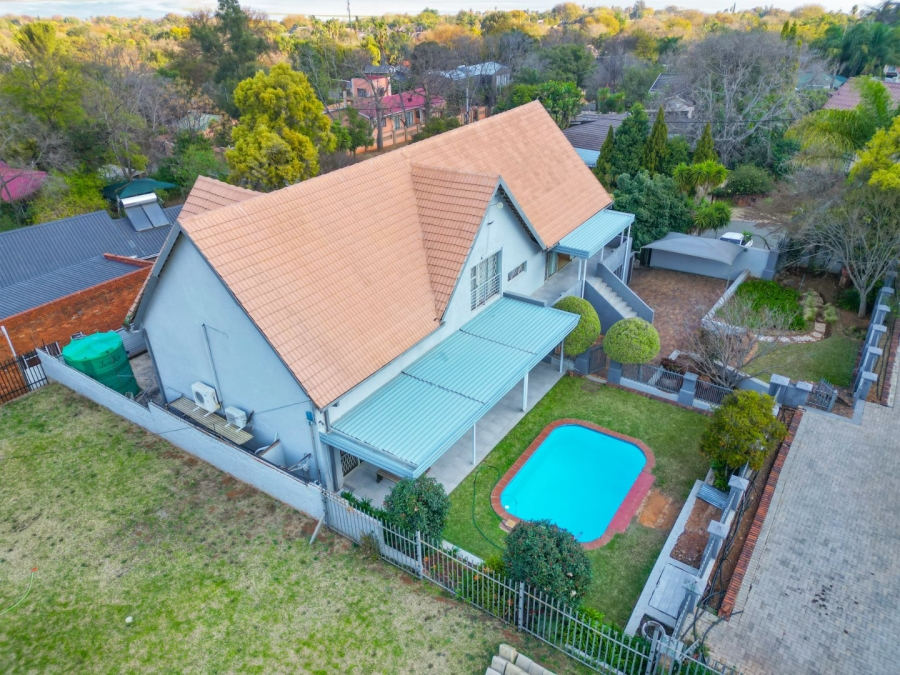 6 Bedroom Property for Sale in Schoemansville North West